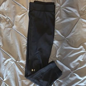 Under Armour heat gear compression leggings